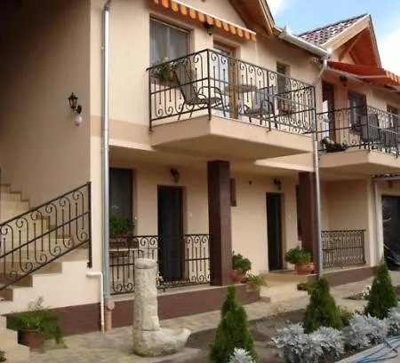 Mediterran Es Vendeghaz * Hajdúszoboszló