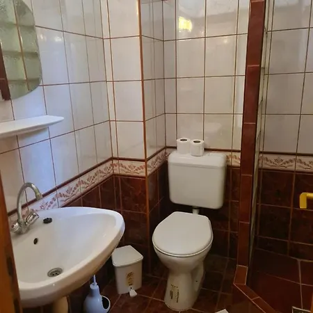 Mediterran Es Vendeghaz 아파트